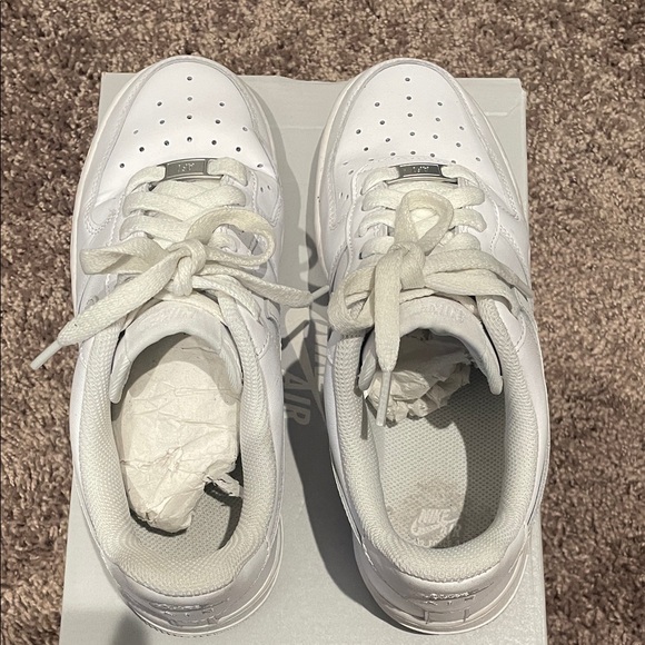 Nike Air Force 1 Low White Sneakers - Picture 4 of 7